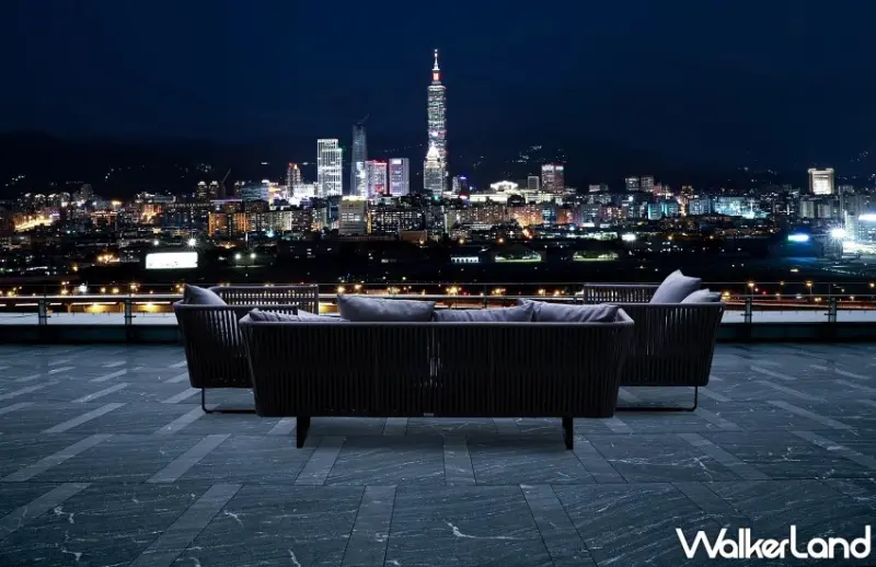 台北萬豪INGE’S頂級乾式熟成牛排點一份送一份波士頓龍蝦，超過35款酒水也享全時段買一送一。