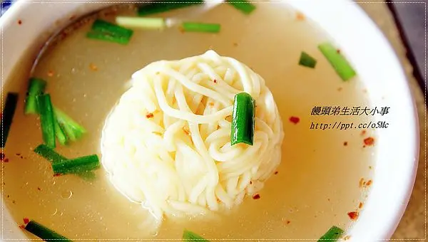 【食記/宜蘭】外型超吸睛的布丁麵，妳不能錯過的好滋味♪♪鴨肉送♪♪