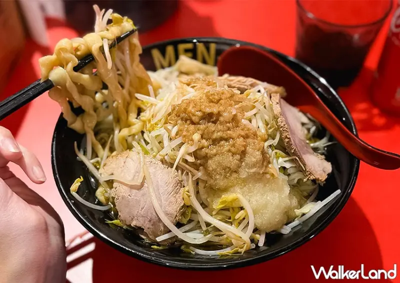 台中二郎系拉麵推薦！北海道必吃拉麵 MEN EIJI 台灣就吃得到，白飯免費續、絕對吃超飽。