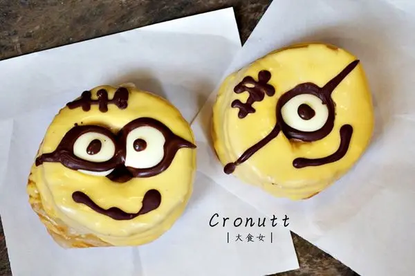 [東區美食] 小小兵可拿滋太可愛了!! 平價散步甜食▧Cronutt◉ 各式創意可拿滋，Bello!!!(附完整菜單menu) 東區平價美食/東區平價甜點/東區散步甜食/東區平價下午茶/東區散步甜食/
