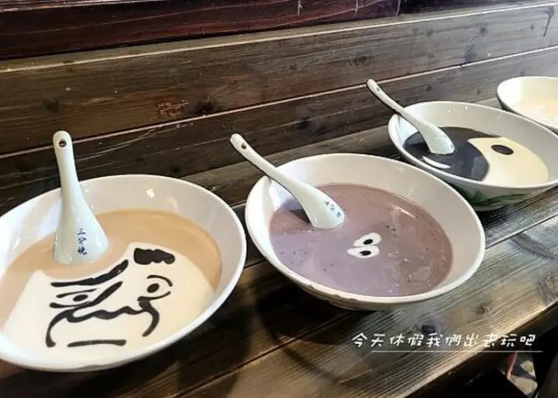 「九記食糖水」港式甜品結合隨機藝術，吃甜點也能玩創意！