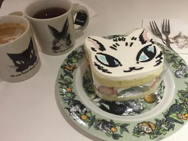 捷運忠孝敦化✿達洋咖啡✿ 搬新家~ Dayan cafe 瓦奇菲爾德蛋糕 可愛也好食!