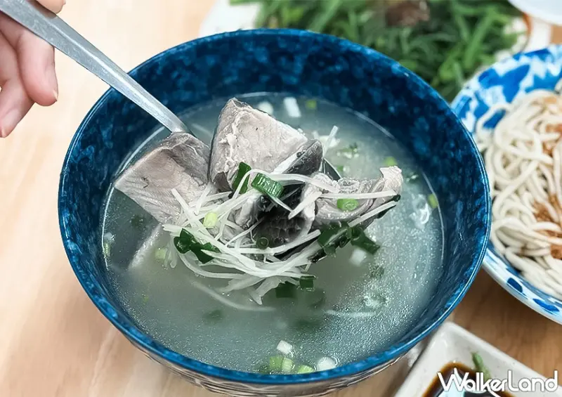 大甲鎮瀾宮美食！鼎鱻鮮魚湯 在地人都推這間，菜單蔥燒石斑魚必吃。