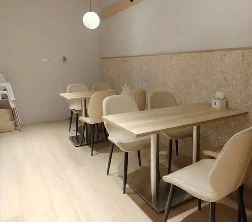 竹東美食吃不停｜友艾食堂的香香麻辣牛肉麵，大塊牛腱肉軟嫩到心