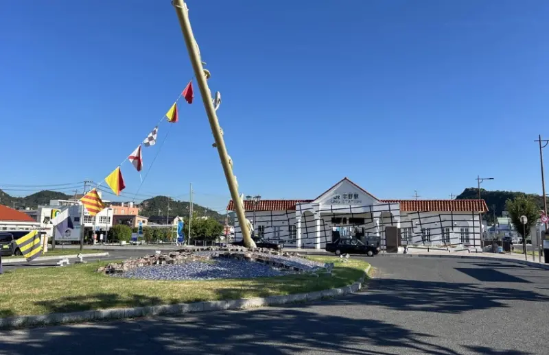 夜宿直島的72小時！本村古民家裡的黃昏燈影與深夜笑聲，成了島上最念念不忘的風景。