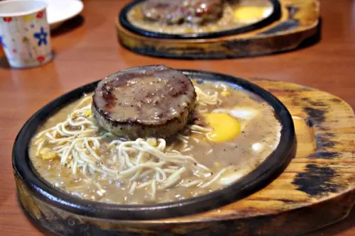 【白胡子牛排】平價牛排有亮點