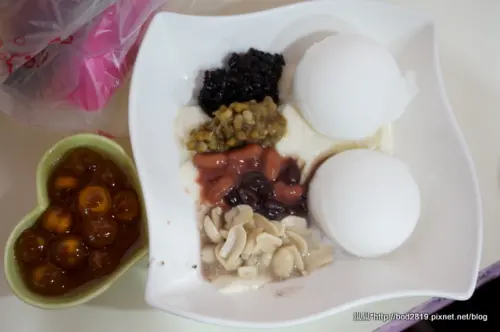 【宜蘭羅東】晶圓紅麴包心粉圓－宜蘭必吃的包心粉圓，粉圓裡面竟然是包紅豆！