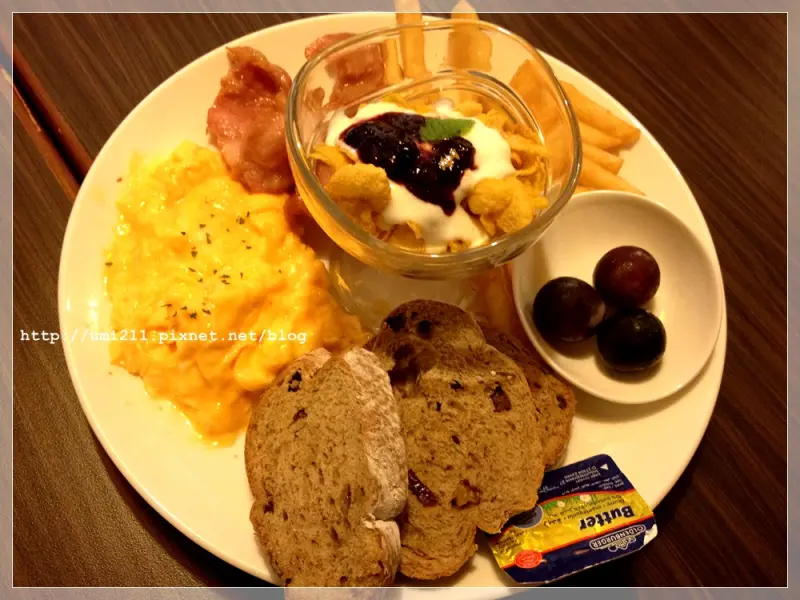 【美食】(師大商圈)巷弄內的小小私藏空間 ✈ Cafe a la mode