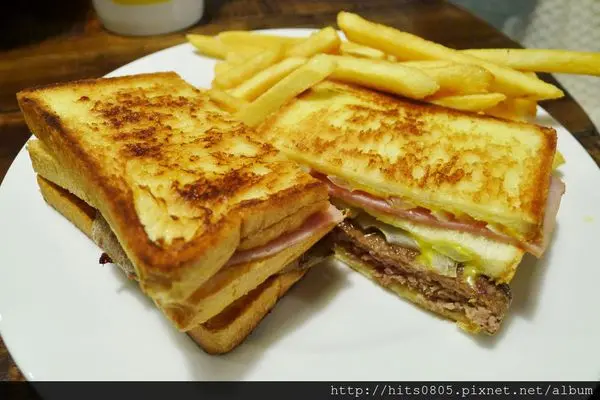 萬華-呈現純正美國風味茉莉漢堡.道地值得品嘗        
      