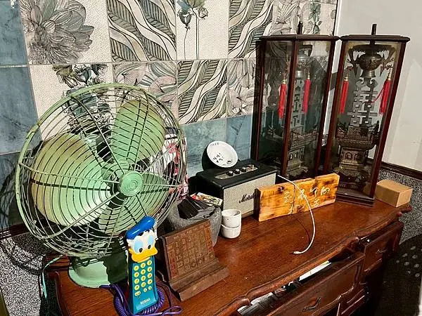 露店蘇來傳X安妮王的旅行記_002