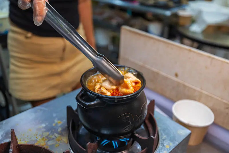 川麵道北平店｜台中正宗四川味罐罐米線，7種特調湯頭獨特泡椒辛香料陶罐燉煮砂鍋，一吃上癮的台中北屯美食推薦