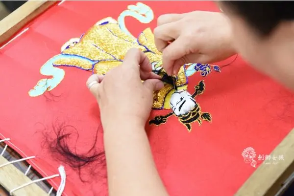 【台灣之光】府城光彩繡莊～傳承半世紀的刺繡好手藝