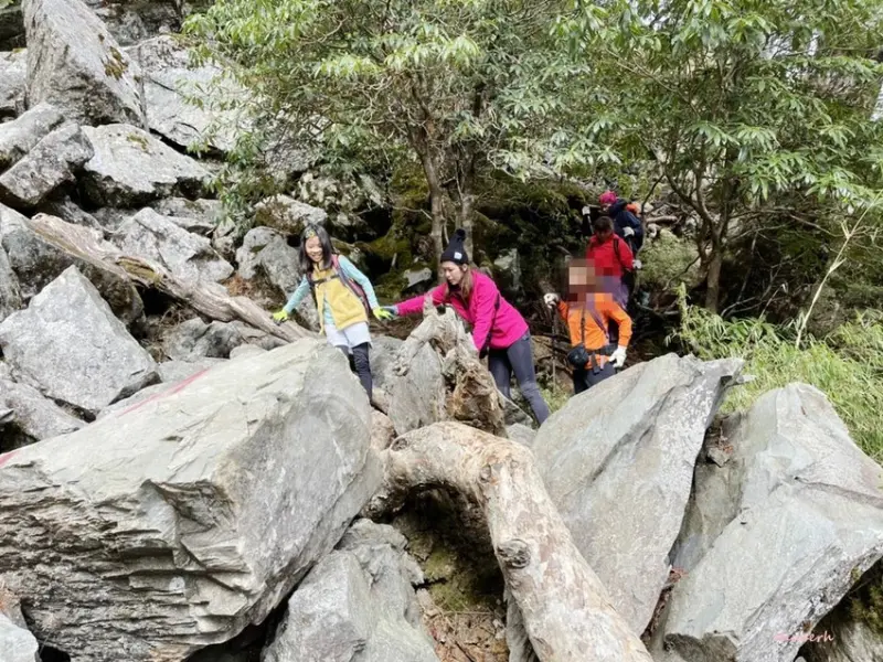 【百岳】玉山前峰(二刷)一日單攻《 3個小隊友(3歲7歲