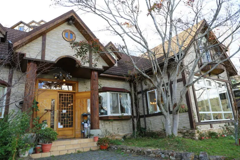 Pâtisserie à la Montagne 蒙塔妮