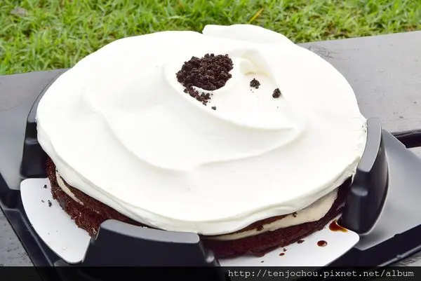 花花，甲飽沒【台北食記】D2惡魔法式烘焙 康熙來了推薦！超人氣惡魔蛋糕平價又好吃！