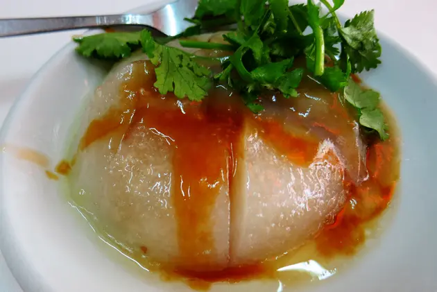 【蘇澳美食】廟口廖榮川米糕。白皮肉丸