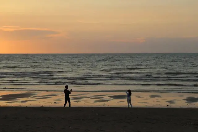 新屋濱海林蔭沙洲 (西濱公路) - 夕陽 - 情侶