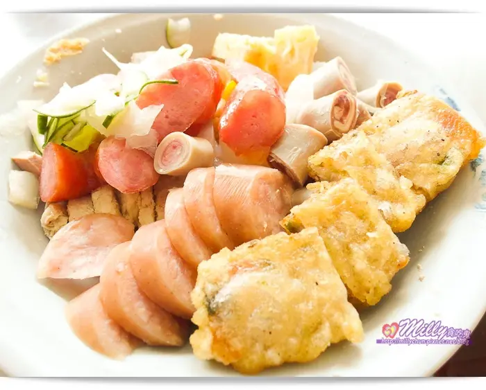 ◆台南府城。保安路美食推薦◆80年老店-阿龍香腸熟肉(黑白切)～台南特有