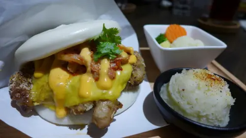 當泡菜起司雞肉遇上刈包的銷魂滋味-BEATNIK 比特尼克