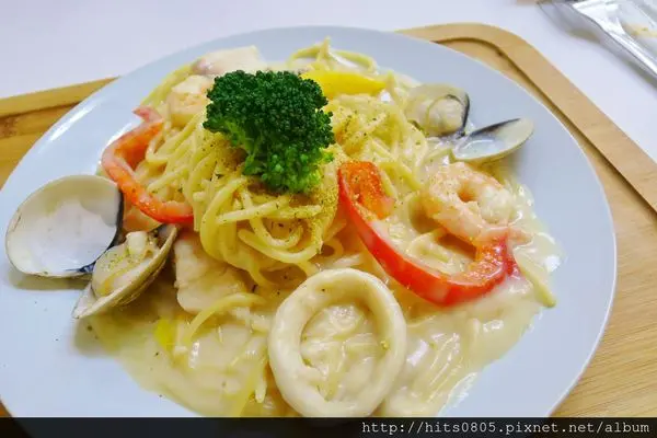 體驗-淡水早午餐首選-朵喵喵親子餐廳.內含有決明子沙坑喔!!!        
      