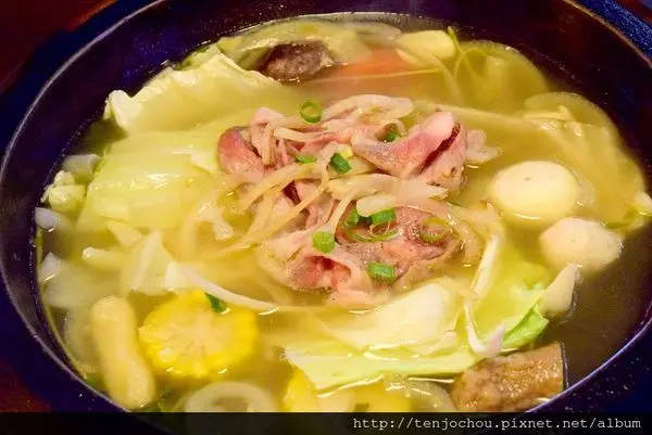 花花，甲飽沒【台北食記】中山區 七辣鴛鴦麻辣鍋石頭火鍋 澎湃海鮮饗宴