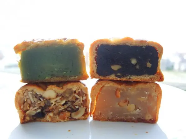 台北忠孝敦化) 朋廚烘焙坊(敦南店) - 讓你對麵包店完全改觀，中秋廣式月餅禮盒、麻糬餅、異國麵包、甜點一次滿足