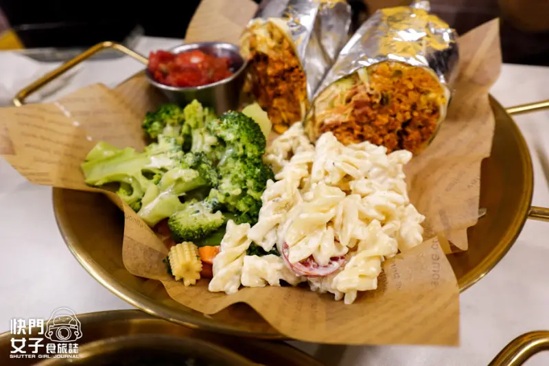 41師大商圈美食Salt %26; Spice印度阿拉伯墨西哥異國料理咖哩捲餅口袋餅.jpg