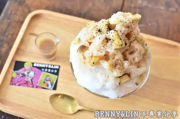 [台中清水區美食]清水國小旁隱藏版的下午茶，精緻的日式刨冰與爆漿泡芙 -- Yorimichi 順道菓子店(台中甜點推薦、台中清水、台中日式甜點、巷弄美食、清水必吃、清水美食小吃)