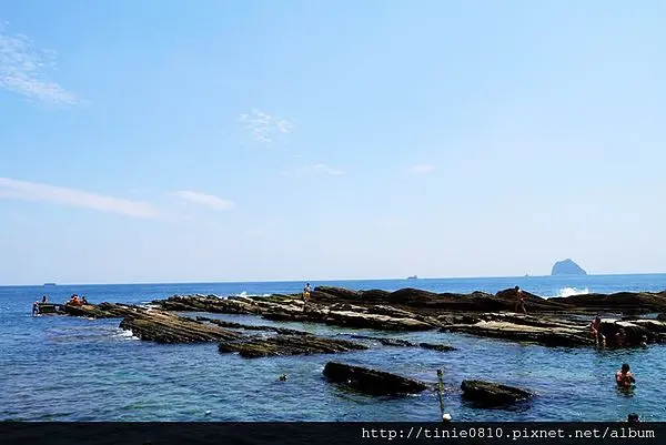 基隆。外木山*海興教泳池~海味十足的超天然海水游泳池