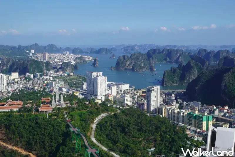 2項金氏世界紀錄的下龍灣景點！太陽世界下龍公園必搭全球最大女皇雙層纜車、太陽之眼摩天輪。