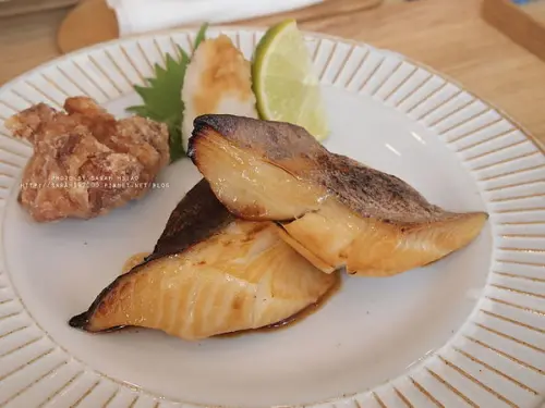 【食台北│小器食堂】一口就愛上的日式炸雞塊