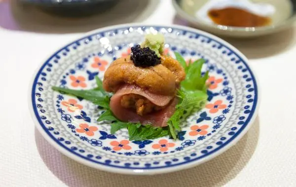 掛鹿頭賣魚肉的鹿羣日本料理