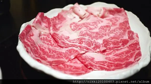 乾杯黑毛屋 南港中信店-台北南港火鍋推薦，頂級澳洲和牛鍋物專賣店