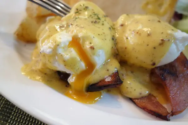 Mmm Brunch (二訪) 早午餐 用心推介 手做漢堡 班尼迪克蛋              