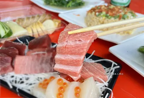 華僑市場【黑鮪魚生魚片+代課料理】原來在地人都這樣吃 !