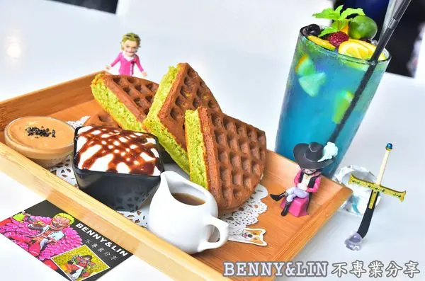 [台中東區美食]臺中鬆餅界的扛壩子，用厚實的抹茶鬆餅來個繽紛的下午茶吧!! -- 台中咖啡鑽(台中美食推薦、台中鬆餅推薦、抹茶鬆餅、台中下午茶)