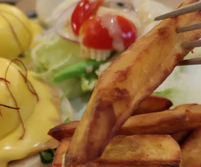 新竹 Glow Cafe 人氣推薦｜早午餐控必訪！煙燻鮭魚班