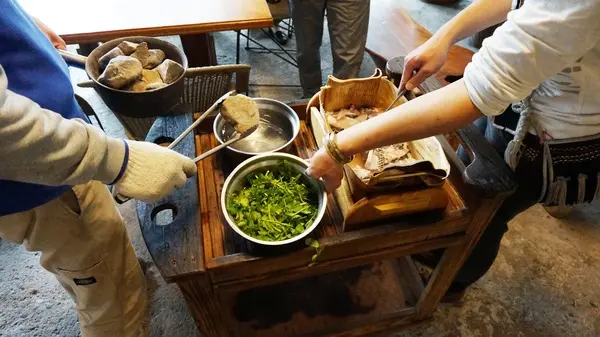 花蓮光復 - 鐵馬遊馬太鞍 vs 紅瓦屋餐廳: 原民風味石頭火鍋              