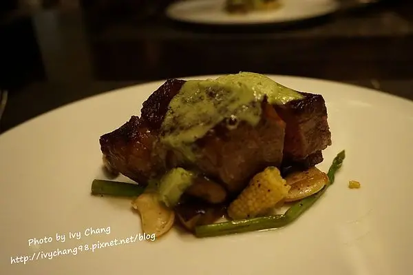 國賓A Cut STEAKHOUSE~真是美味的牛排啊!!!