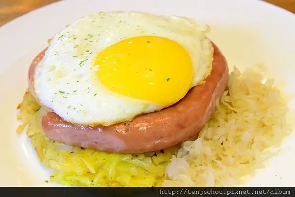 花花，甲飽沒【台北食記】tame moose 中山站好吃早午餐brunch甜點推薦 隱身巷弄工業風咖啡店