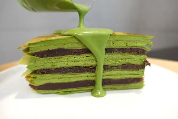 Matcha One‧當抹茶醬遇上抹茶紅豆千層，直接被這濃郁的綠色瀑布綁架啦!!!