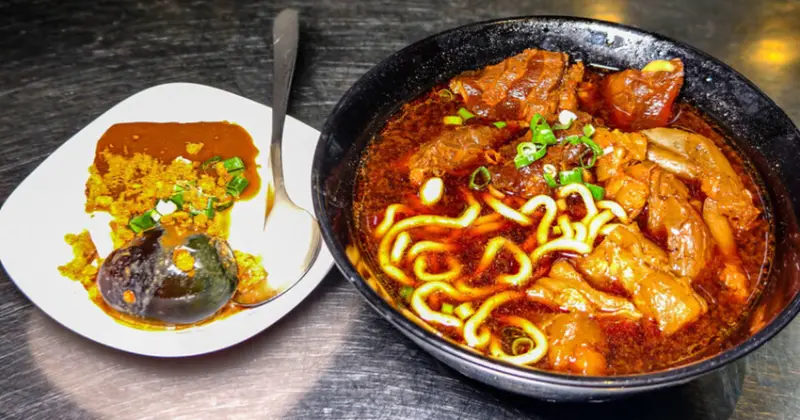 逢甲牛肉麵推薦！大六牛肉麵牛筋牛肉入口即化，逢甲商圈超狂雙寶麵必吃。