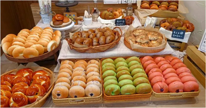 台中最美Bagel & Bagels貝與果！三十餘種口味，藝術般空間～獻給貝果控的味蕾天堂