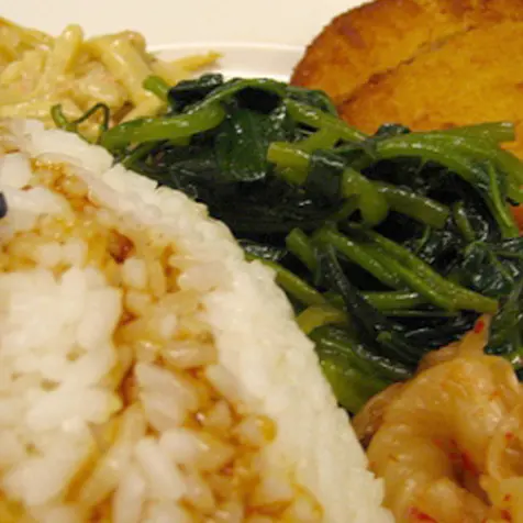 清幽典雅的滴水坊素食