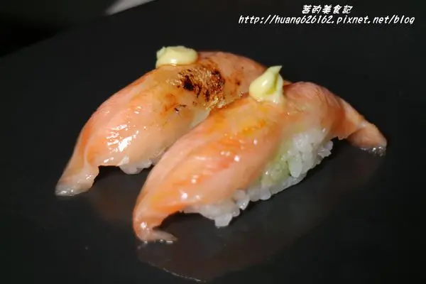 【台北信義區】東區時尚美食『台北W飯店 - the kitchen table 西餐廳』信義區高級Buffet/BBQ肉遇之夜/捷運市政府站