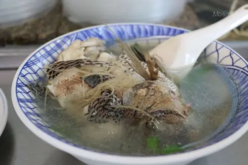 【華山周邊小吃特輯】以馬內利鮮魚湯－與上帝同在之極短篇