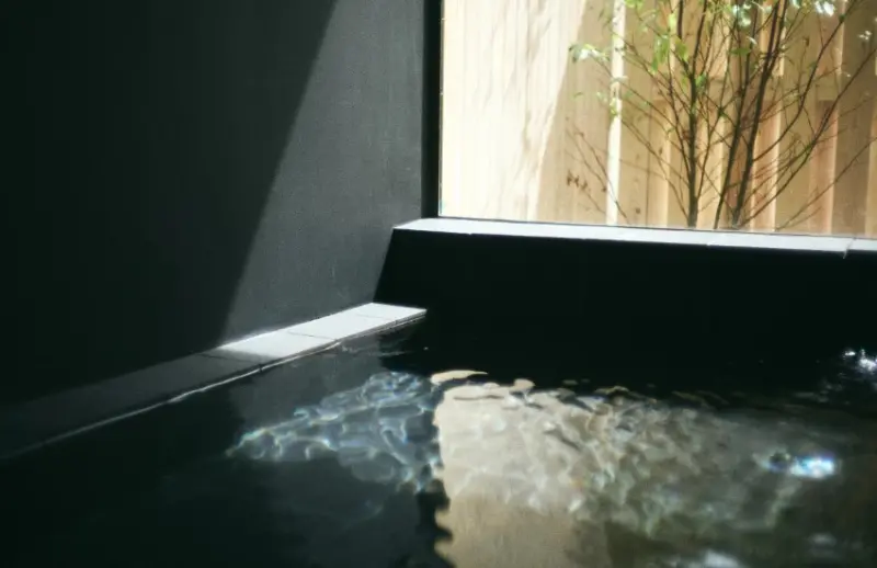 箱根蘆之湖畔秘境民宿GEOSPOT檜木香氛、湖景庭院、私人三溫暖，比飯店還划算的度假包棟Villa。