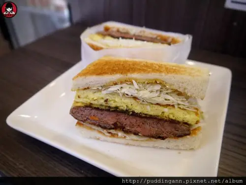 [食記]台北車站 寶舖黃金炙燒吐司 真材實料現點現做 手打漢堡排吐司酥脆健康好好吃呀 