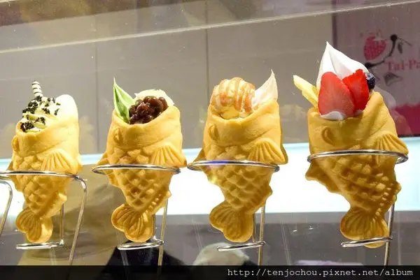 花花，甲飽沒【台北食記】信義區 Tai-parfait鯛百匯 六本木來的創意鯛魚燒