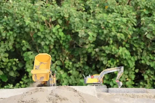 新屋濱海林蔭沙洲 (西濱公路) - 遙控砂石車  - 遙控挖土機